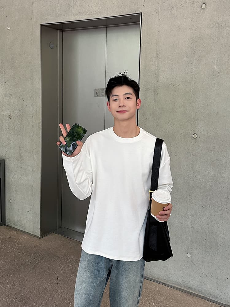 白Tシャツ メンズ ゆったり落ち着き長袖カットソー