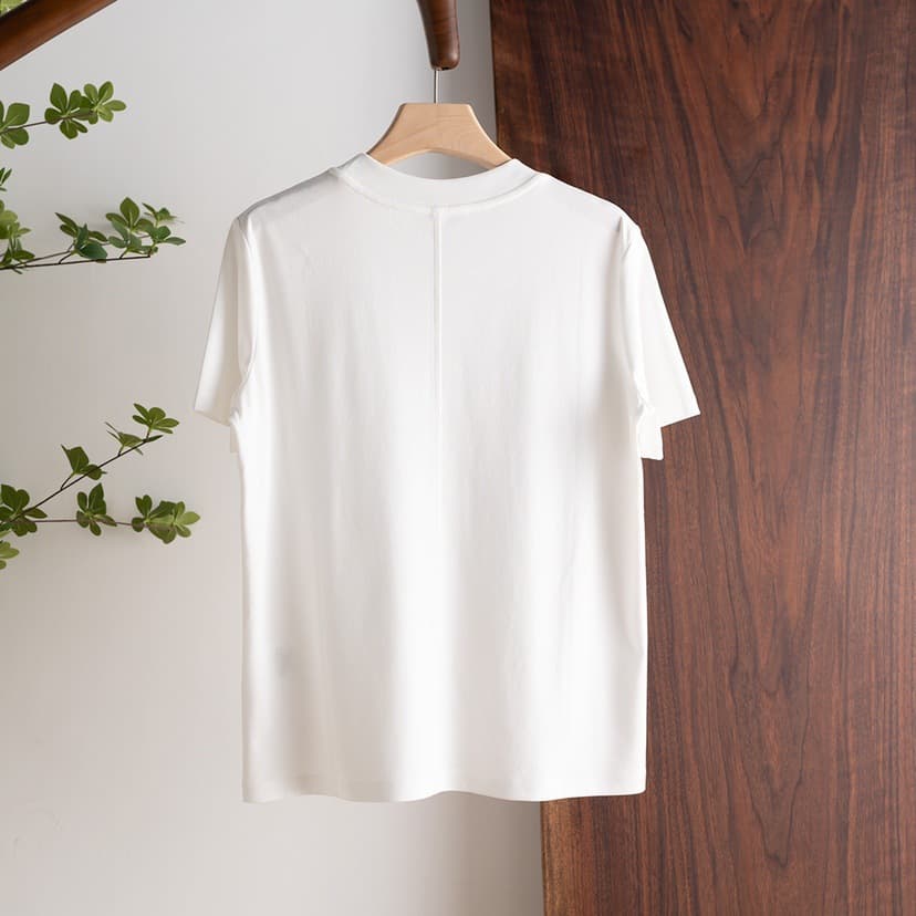 白Tシャツ バック縦ライン入りゆったりシルエット半袖トップス