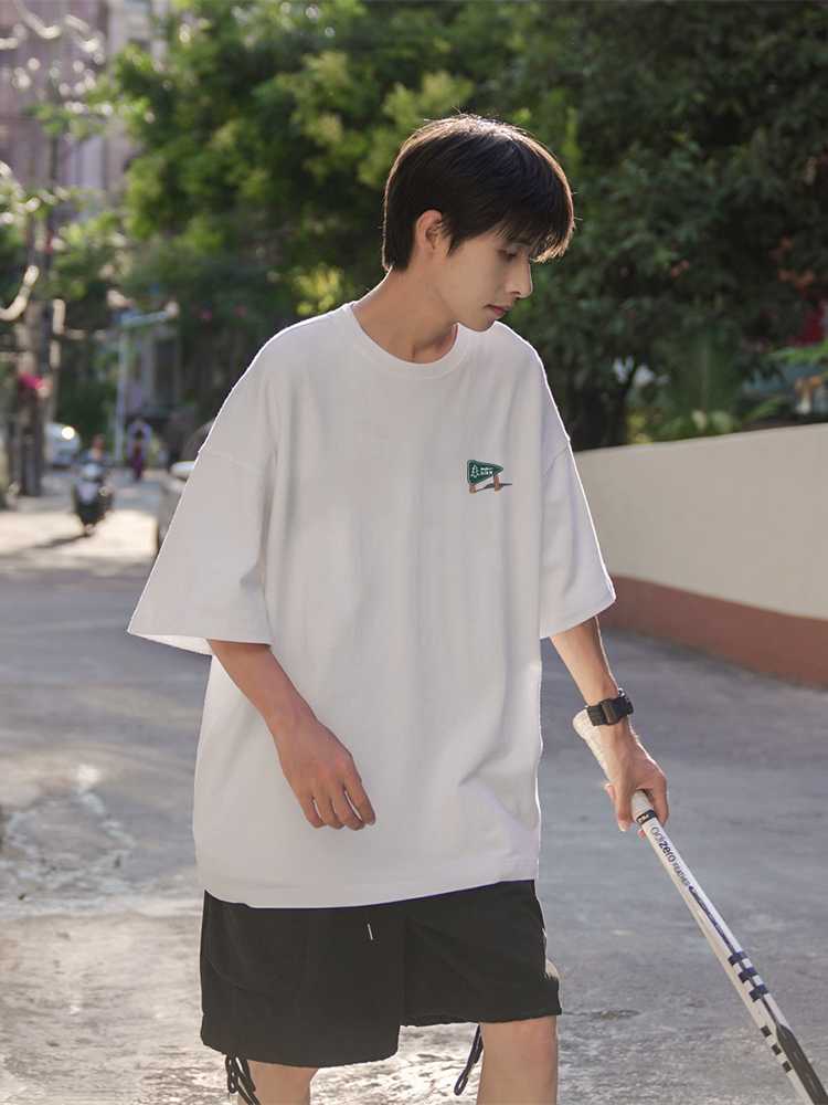 白Tシャツ メンズ ゆったり半袖スポーツ刺繍入りシャツ