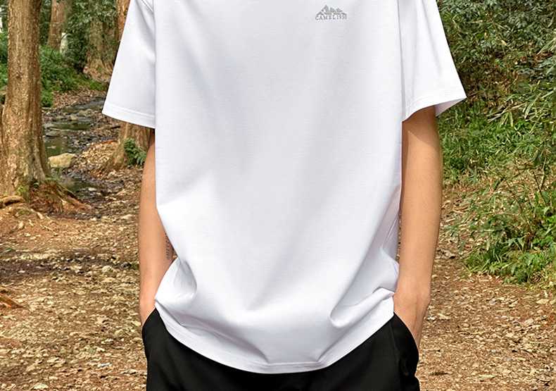 白Tシャツ 山脈刺繍入りリラックス半袖