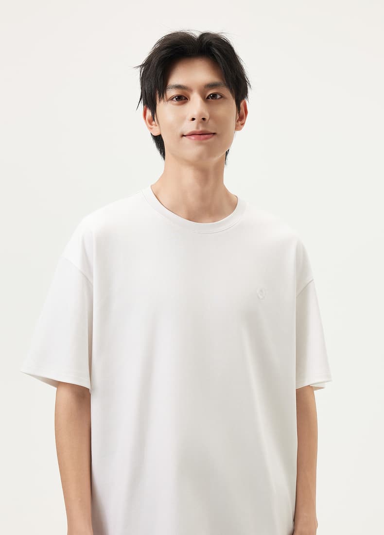 白Tシャツ 涼感ゆったり半袖シンプル