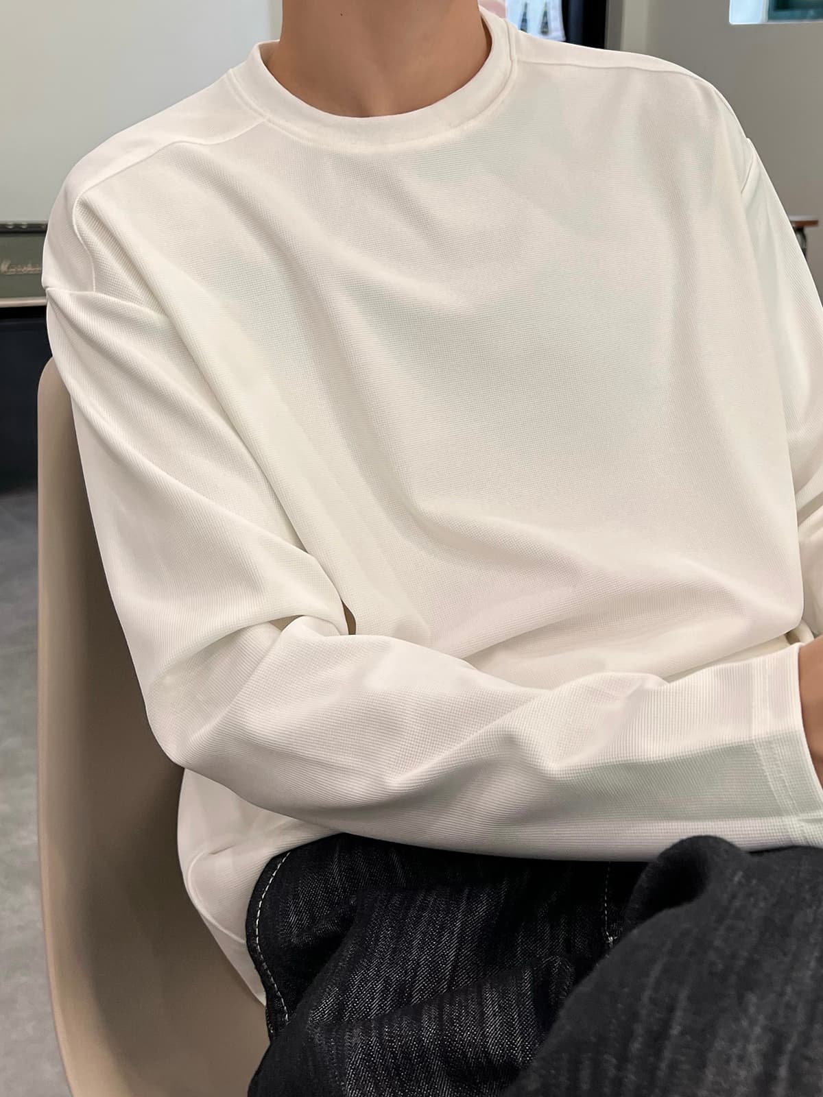 白Tシャツ メンズ こだわり素材の長袖ゆったりカットソー