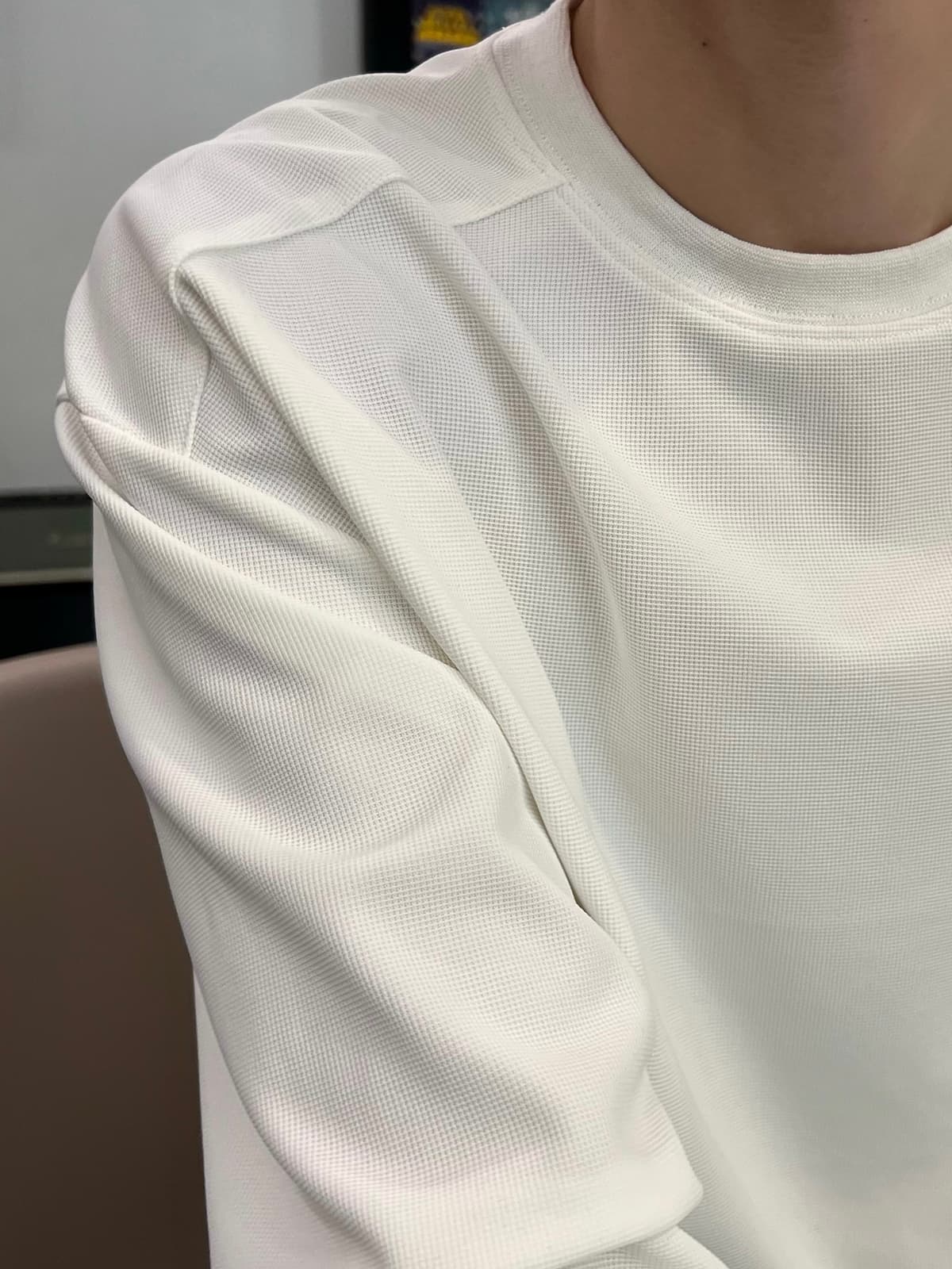 白Tシャツ メンズ こだわり素材の長袖ゆったりカットソー