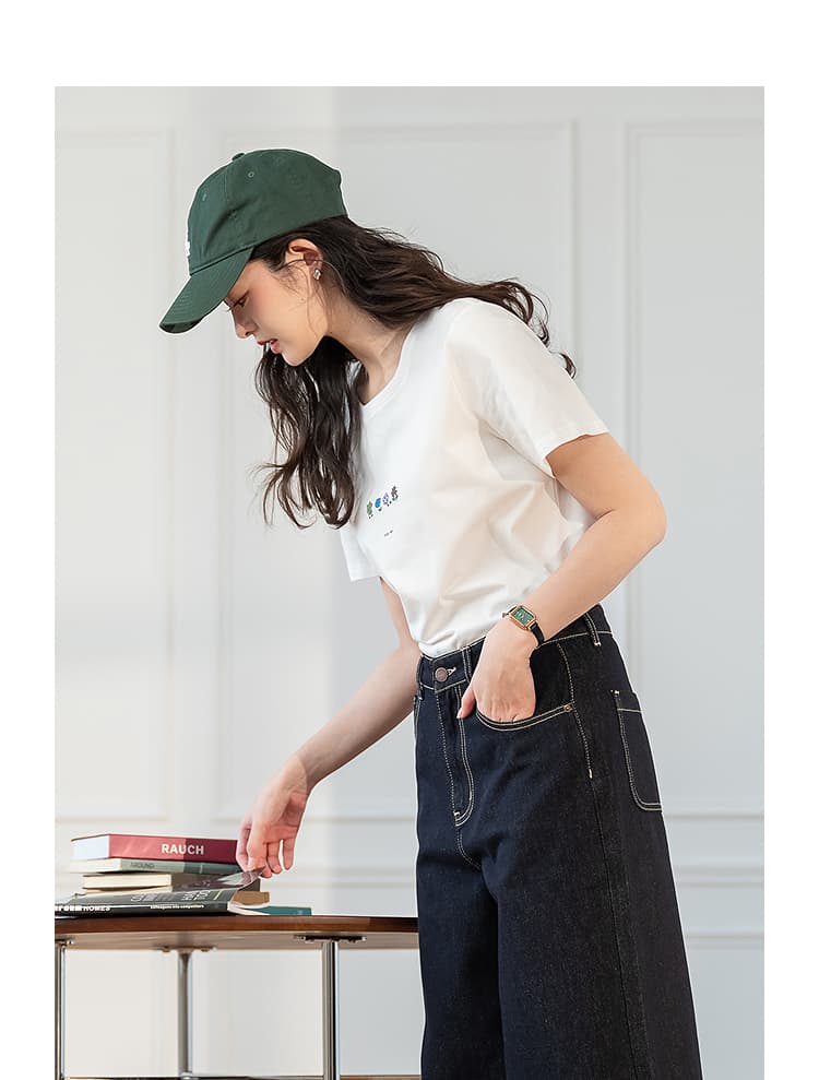 白Tシャツ レディース 小花刺繍クルーネック半袖カットソー