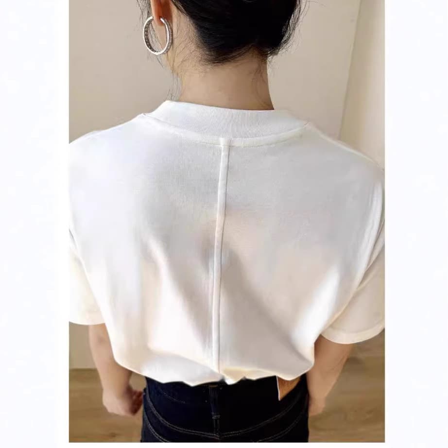 白Tシャツ バック縦ライン入りゆったりシルエット半袖トップス