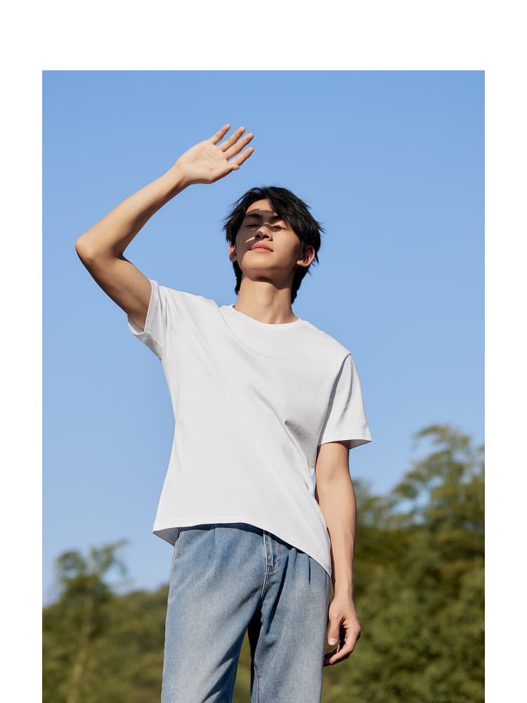 白Tシャツ 爽やか夏空 無地白半袖シャツ シンプル定番