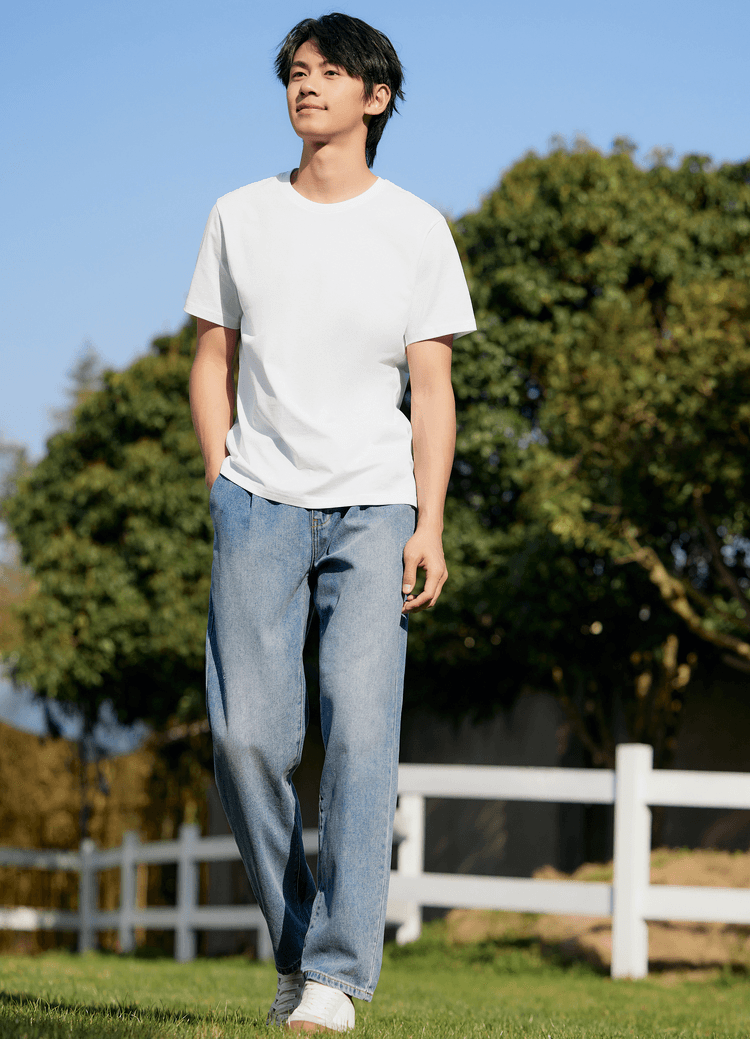 白Tシャツ 爽やか夏空 無地白半袖シャツ シンプル定番