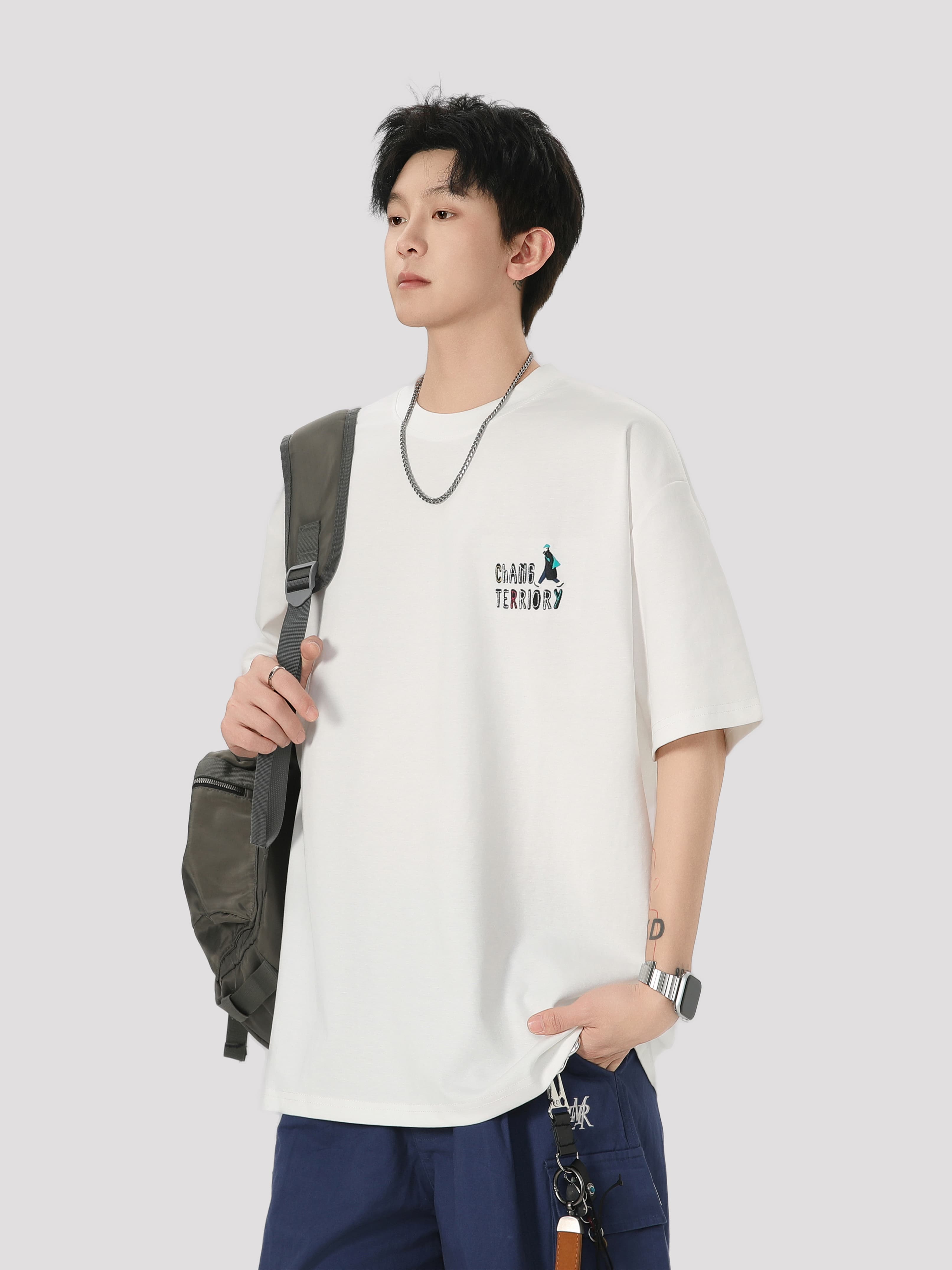 白Tシャツ メンズ 胸元ワンポイント刺繍ゆったり半袖