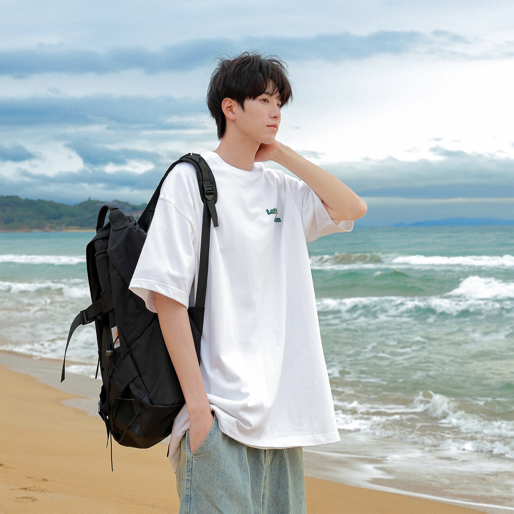 白Tシャツ メンズ 休日 バックプリント半袖