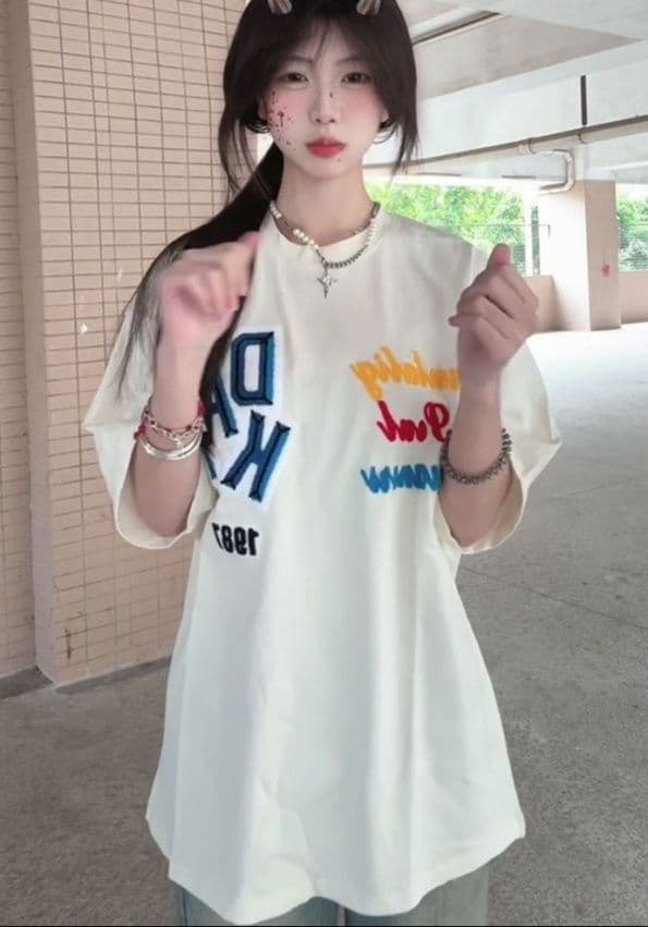 白Tシャツ レディース マルチカラー文字入りゆったり半袖