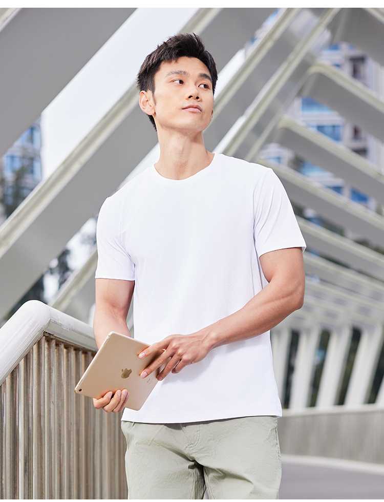 白Tシャツ 雲のような肌触り 極上シンプル半袖