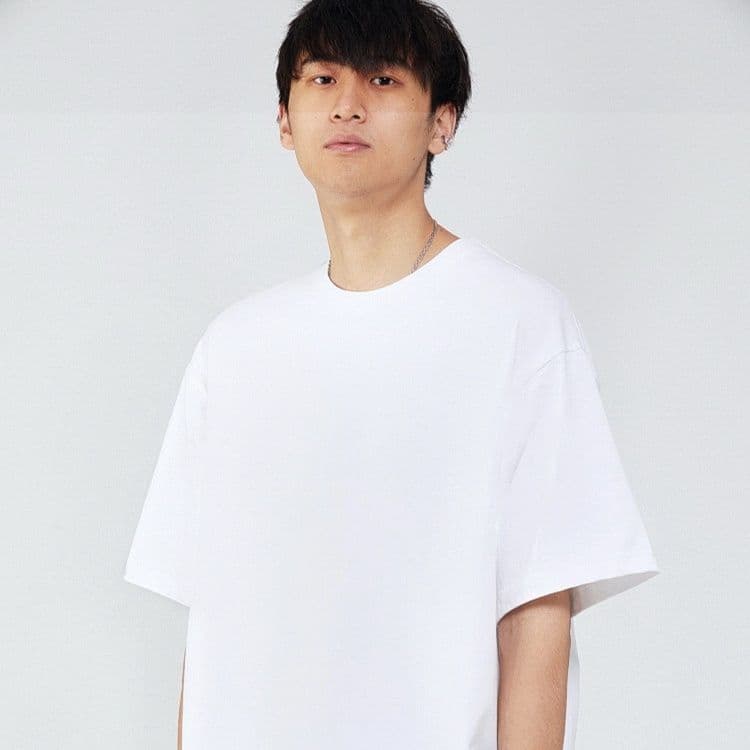 白Tシャツ ゆったりシルエット軽やか無地白半袖