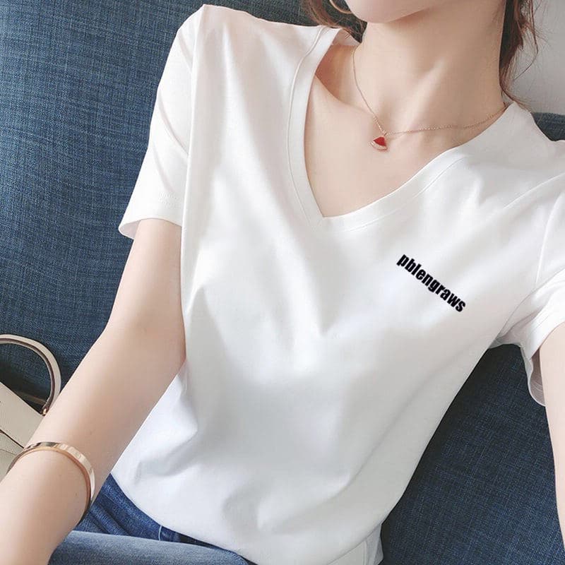 白Tシャツ ハートワンポイントVネックシャツ