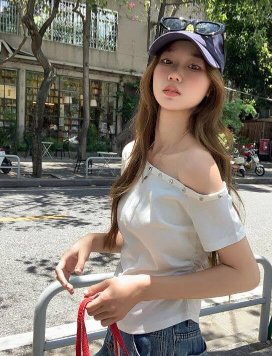 白Tシャツ 半袖オフショルダー白カットソー レディース