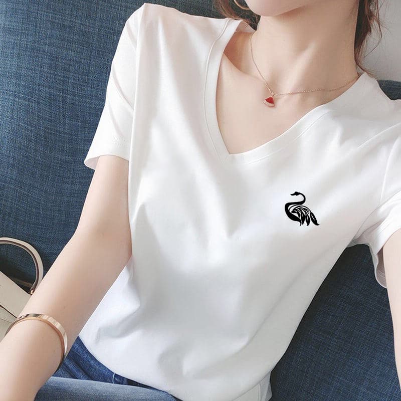 白Tシャツ ハートワンポイントVネックシャツ