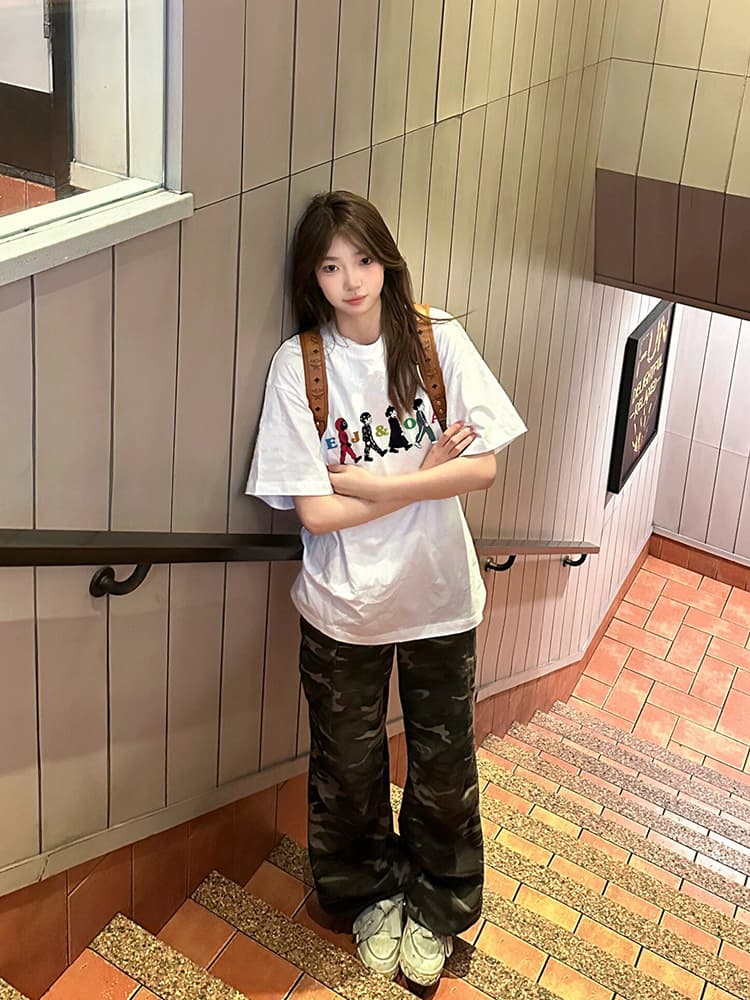 白Tシャツ レディース キャラクターイラスト入りゆったりティー