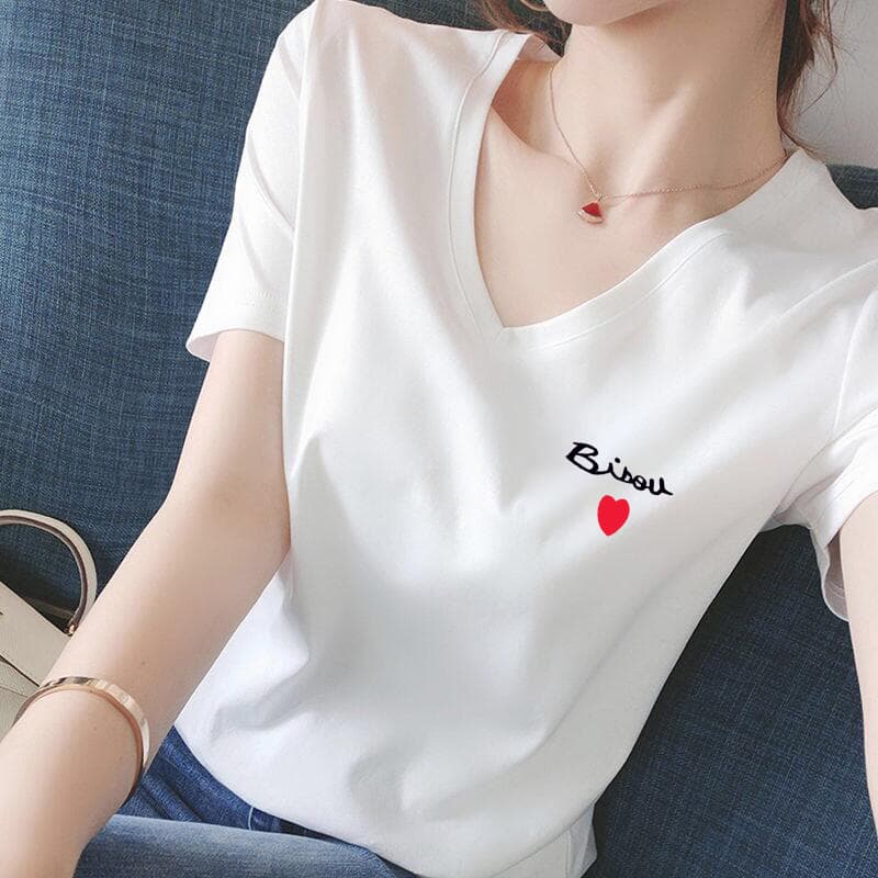 白Tシャツ ハートワンポイントVネックシャツ