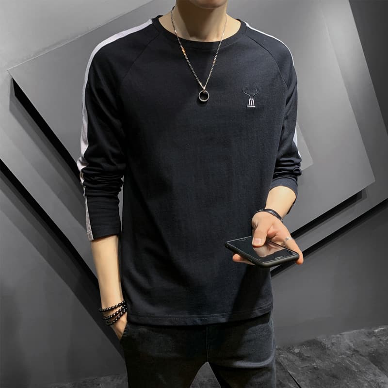 白Tシャツ メンズ 鹿の刺繍入り七分袖ラグランカットソー
