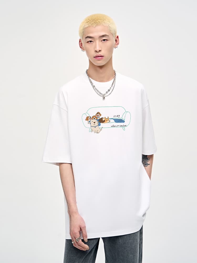 白Tシャツ メンズ くつろぐわんこイラスト半袖