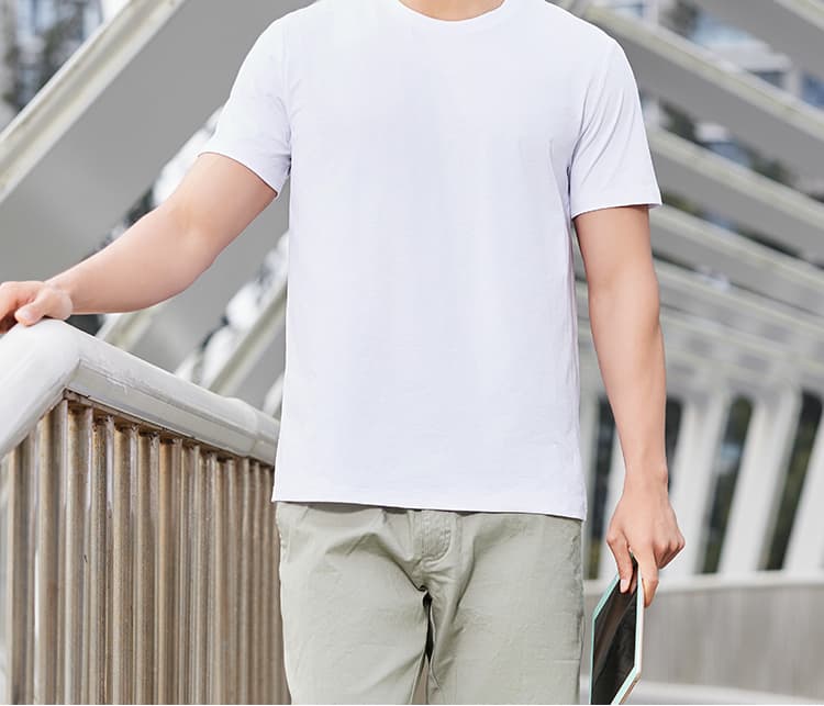 白Tシャツ 雲のような肌触り 極上シンプル半袖